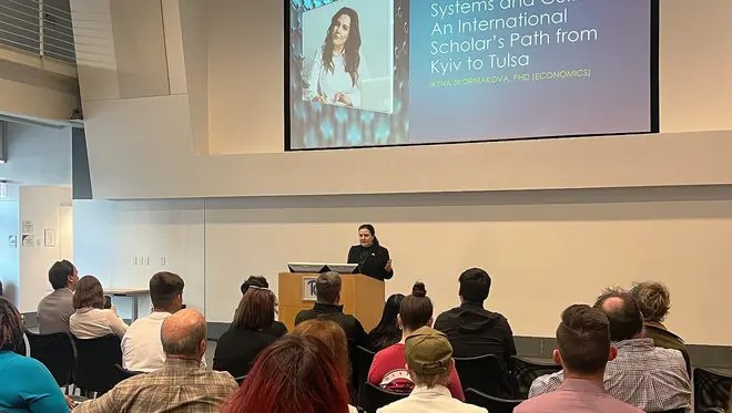 Iryna Skorniakova speaks at the Center for Creativity